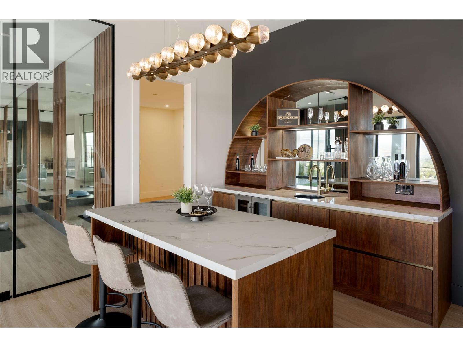 1016 Emslie Street, Kelowna, British Columbia  V1W 0C3 - Photo 52 - 10383477