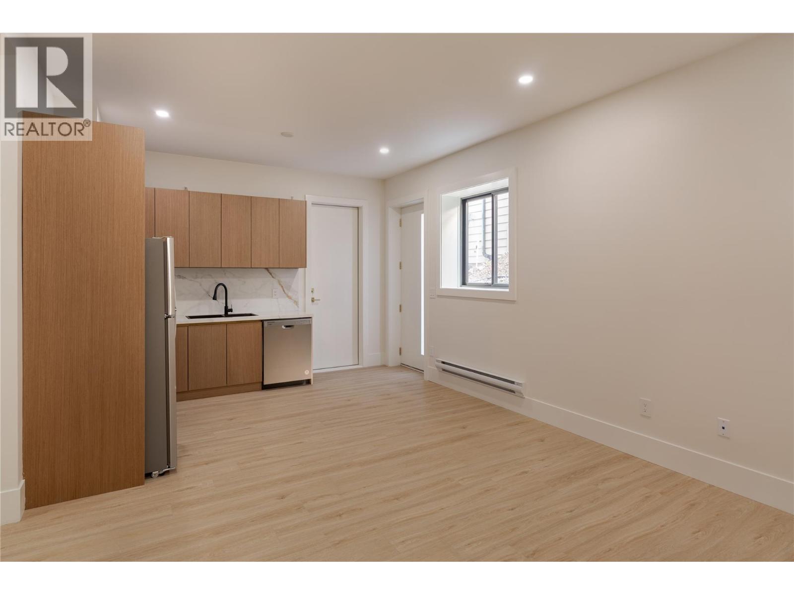 1016 Emslie Street, Kelowna, British Columbia  V1W 0C3 - Photo 59 - 10383477