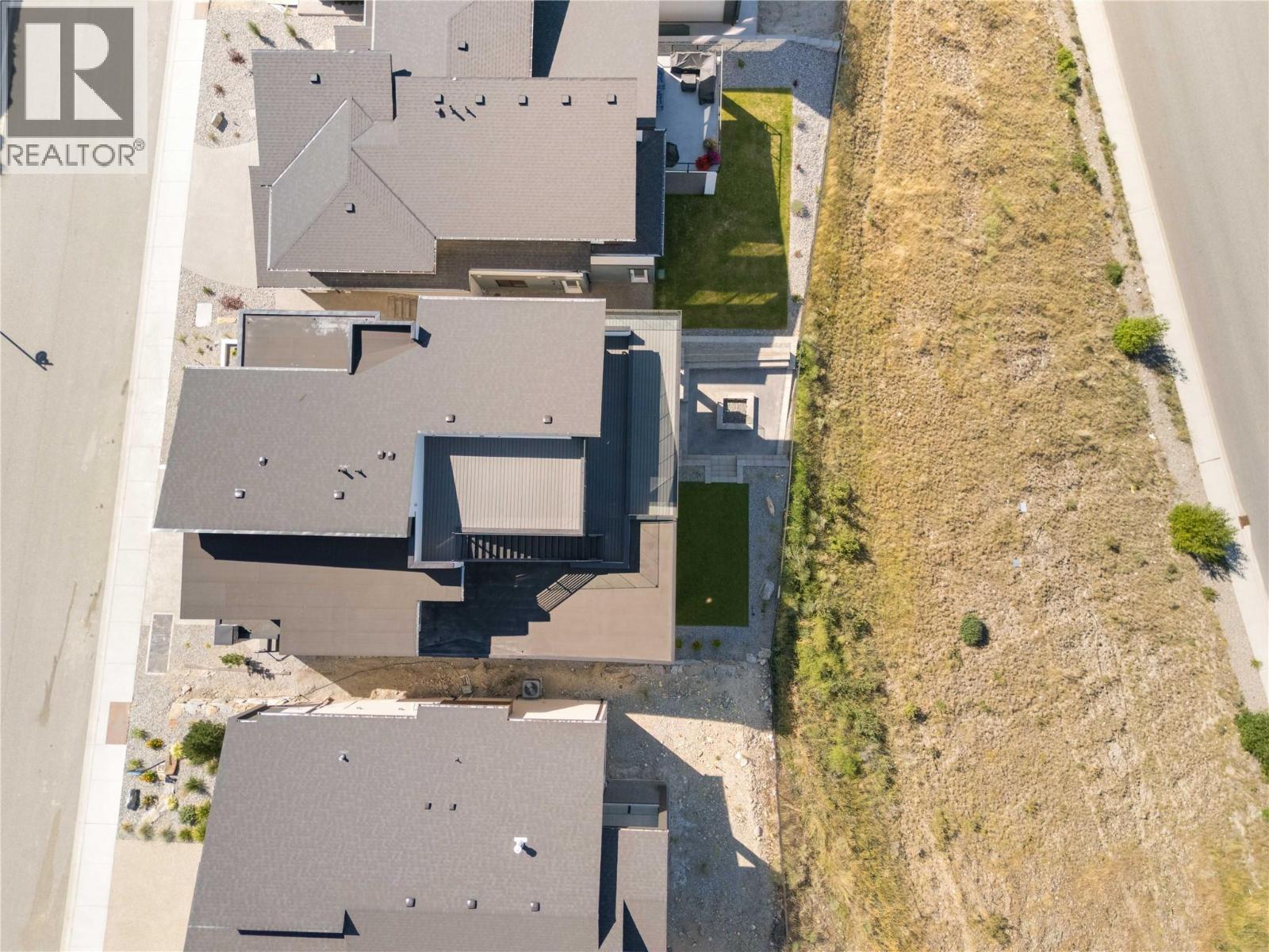 1016 Emslie Street, Kelowna, British Columbia  V1W 0C3 - Photo 74 - 10383477