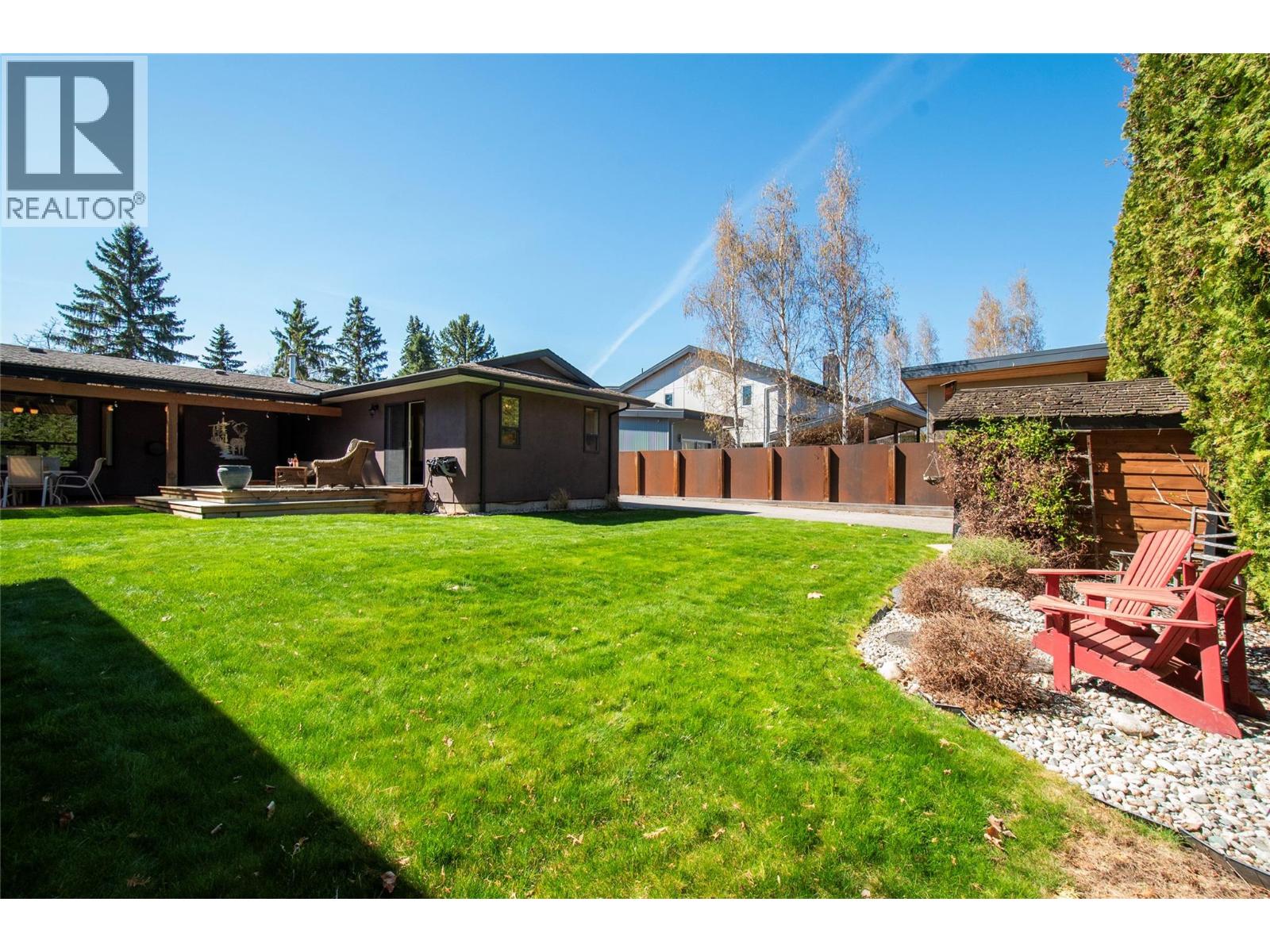 916 Powell Beach Road, Summerland, British Columbia  V0H 1Z9 - Photo 10 - 10383377