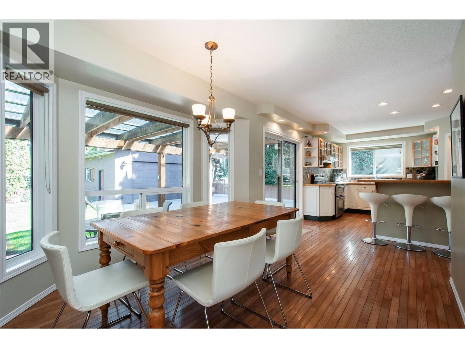 916 Powell Beach Road, Summerland, British Columbia  V0H 1Z9 - Photo 6 - 10383377