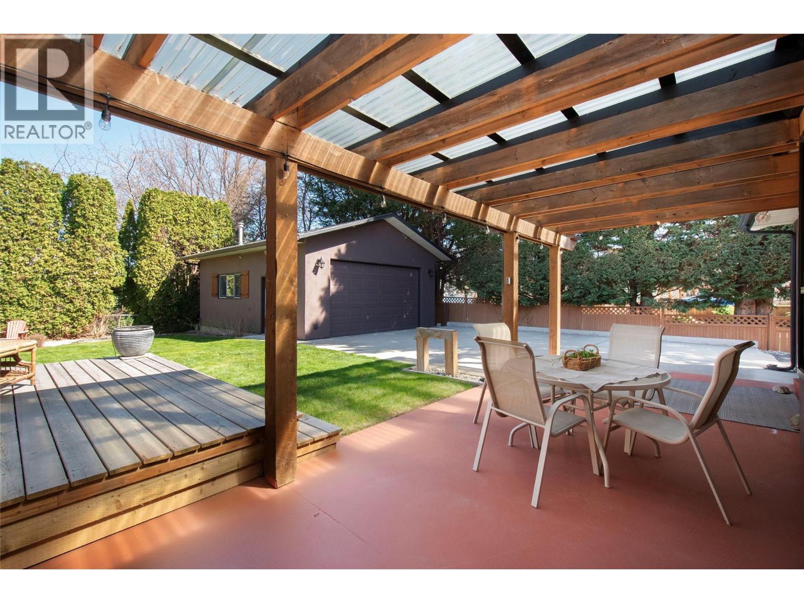 916 Powell Beach Road, Summerland, British Columbia  V0H 1Z9 - Photo 8 - 10383377