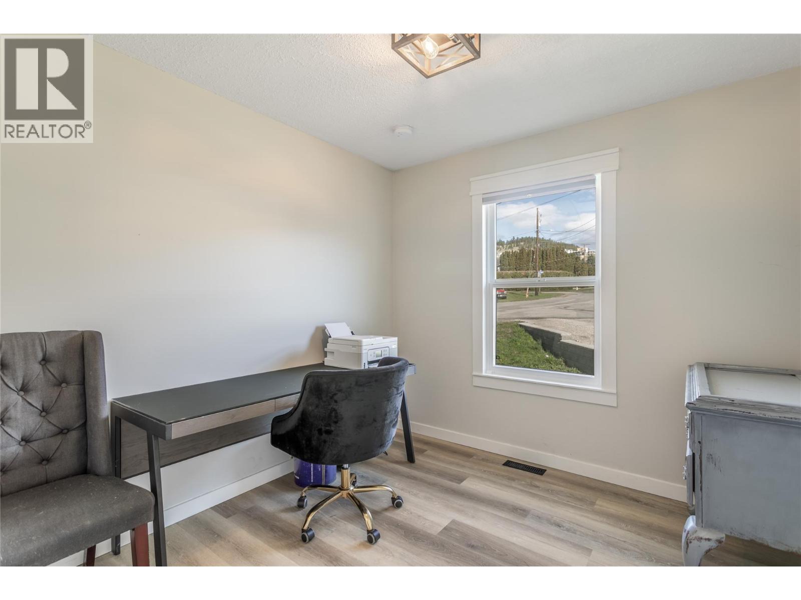 1559 Duncan Court, Kelowna, British Columbia  V1P 1L2 - Photo 15 - 10381776