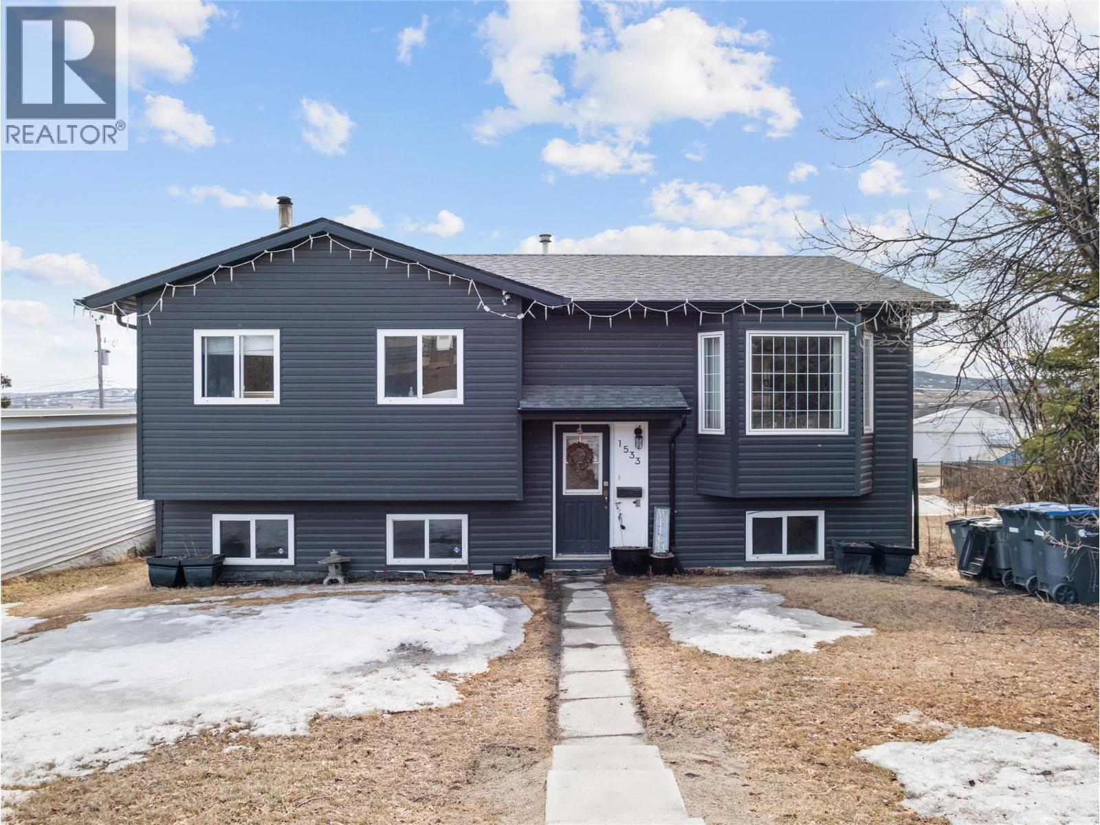 1533 96 Avenue, Dawson Creek, British Columbia  V1G 1L7 - Photo 1 - 10383634