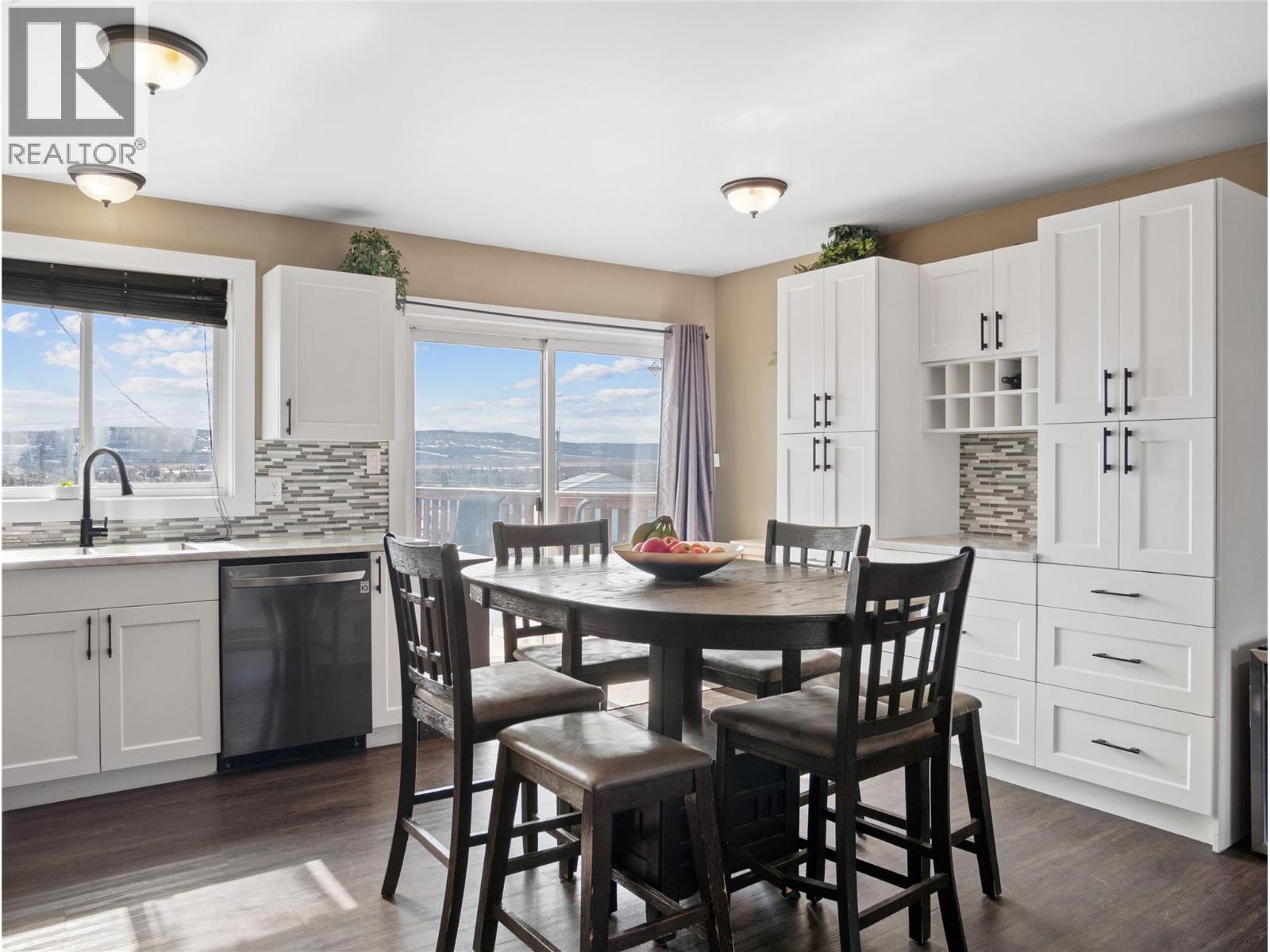 1533 96 Avenue, Dawson Creek, British Columbia  V1G 1L7 - Photo 6 - 10383634