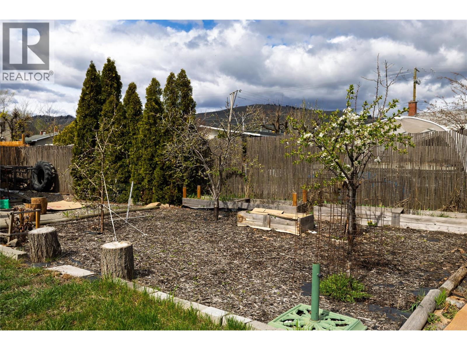 4009 24 Avenue, Vernon, British Columbia  V1T 1M1 - Photo 17 - 10383610