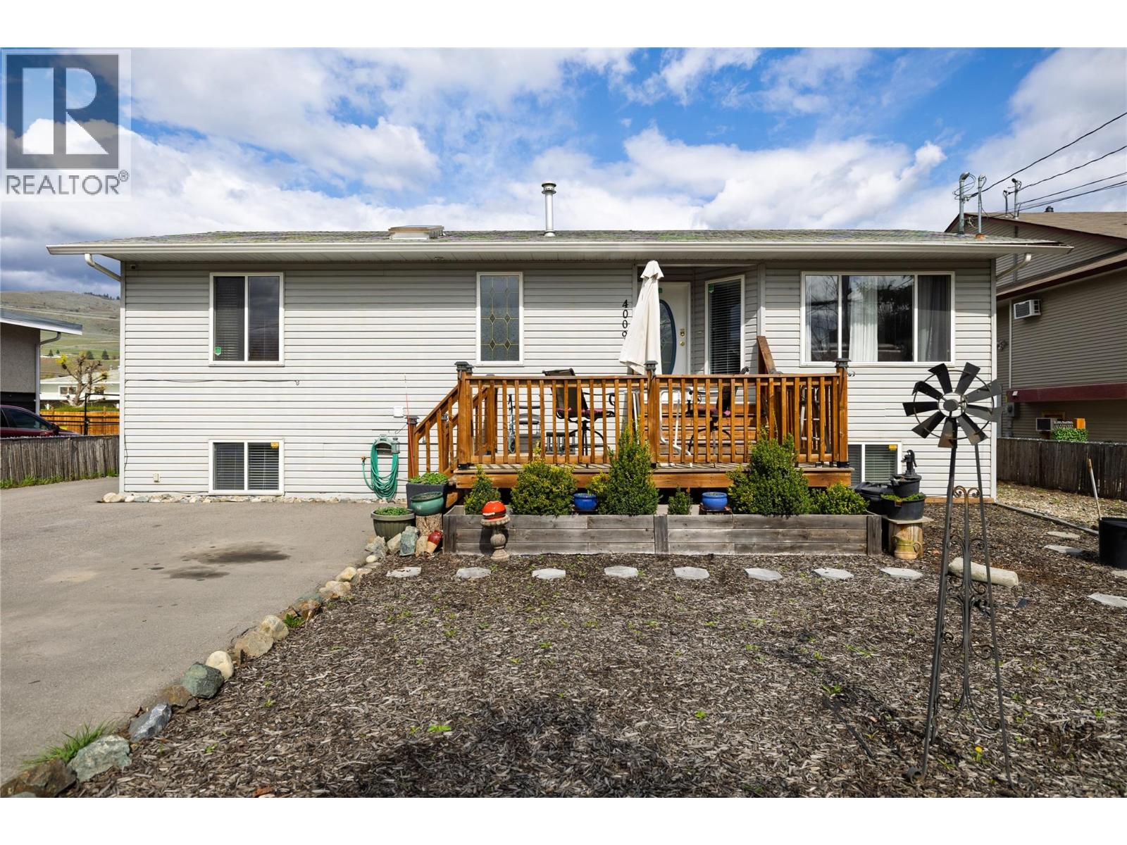 4009 24 Avenue, Vernon, British Columbia  V1T 1M1 - Photo 3 - 10383610