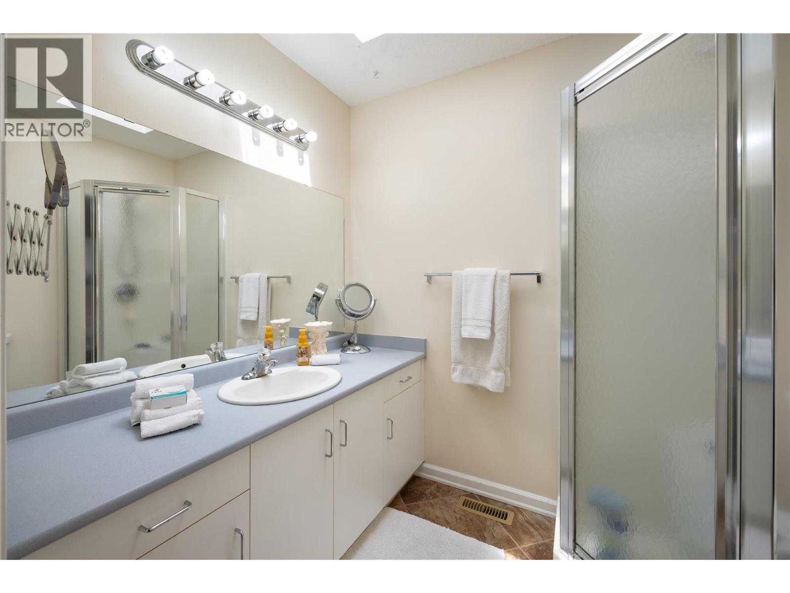 4009 24 Avenue, Vernon, British Columbia  V1T 1M1 - Photo 34 - 10383610