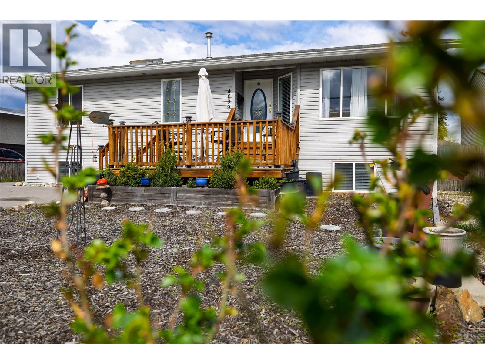 4009 24 Avenue, Vernon, British Columbia  V1T 1M1 - Photo 4 - 10383610