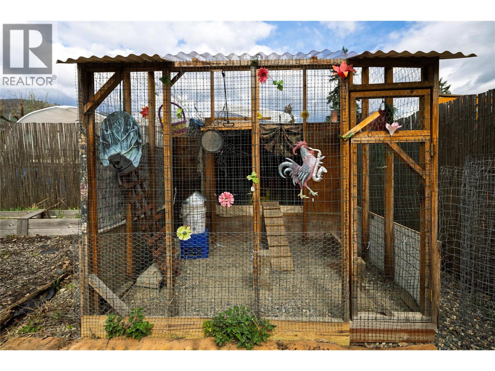 4009 24 Avenue, Vernon, British Columbia  V1T 1M1 - Photo 54 - 10383610