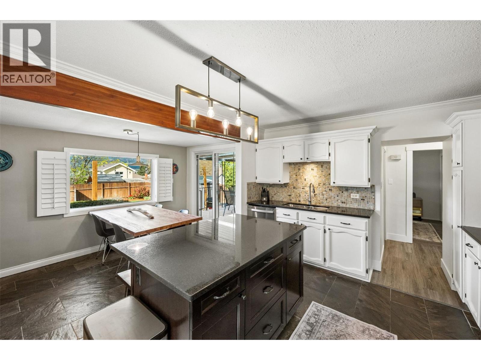 1111 Kilwinning Street, Penticton, British Columbia  V2A 4N9 - Photo 10 - 10383631