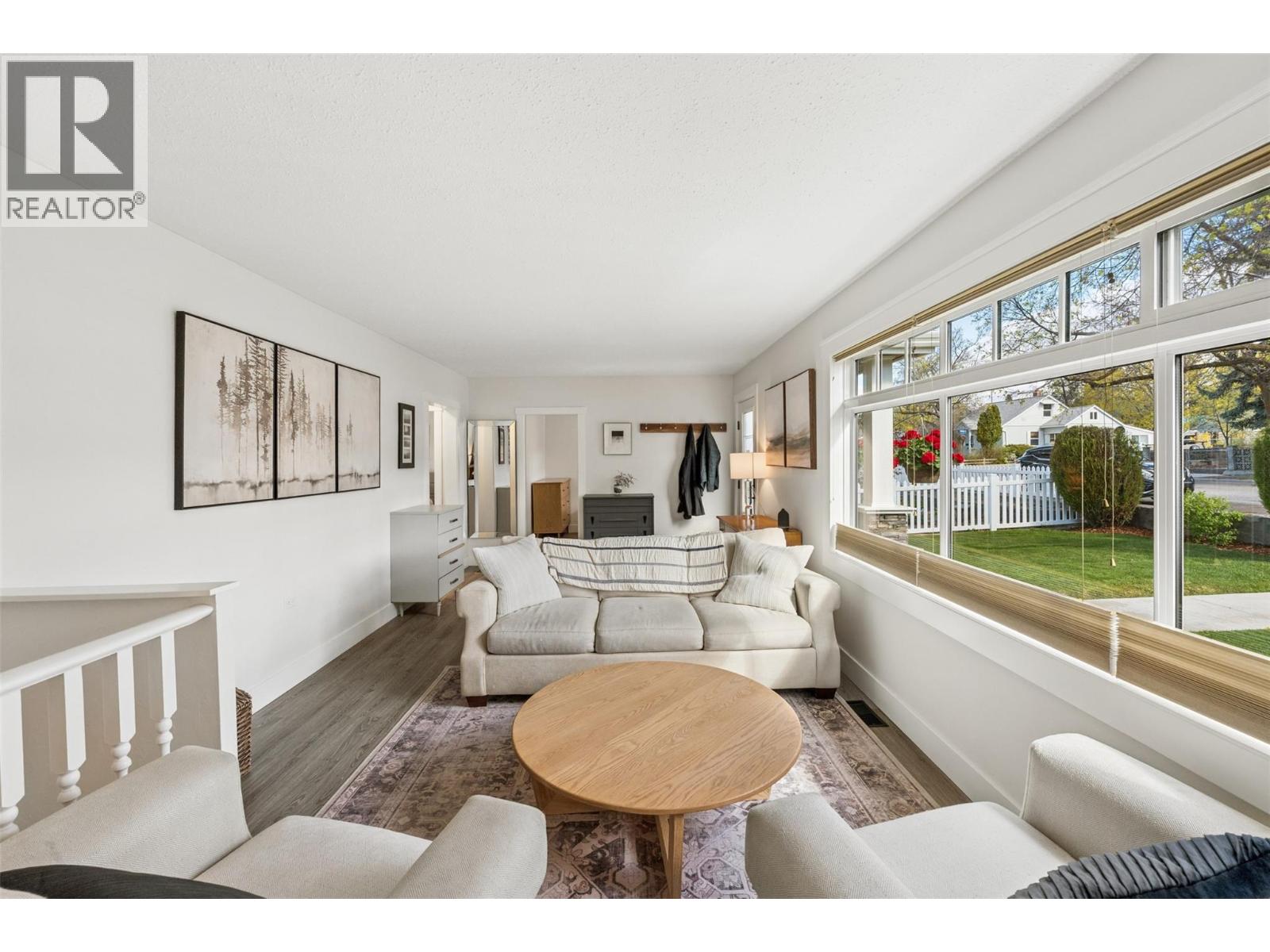 1111 Kilwinning Street, Penticton, British Columbia  V2A 4N9 - Photo 3 - 10383631