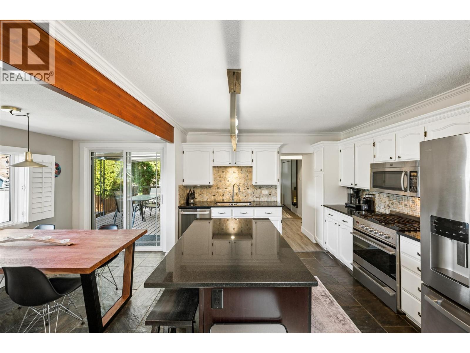 1111 Kilwinning Street, Penticton, British Columbia  V2A 4N9 - Photo 9 - 10383631