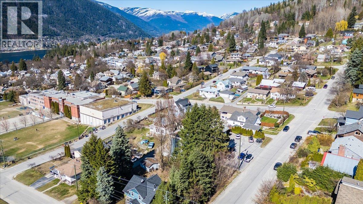 605 & 607 Gore Street, Nelson, British Columbia  V1L 1Y2 - Photo 17 - 10383325