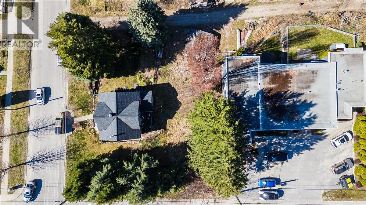 605 & 607 Gore Street, Nelson, British Columbia  V1L 1Y2 - Photo 6 - 10383325