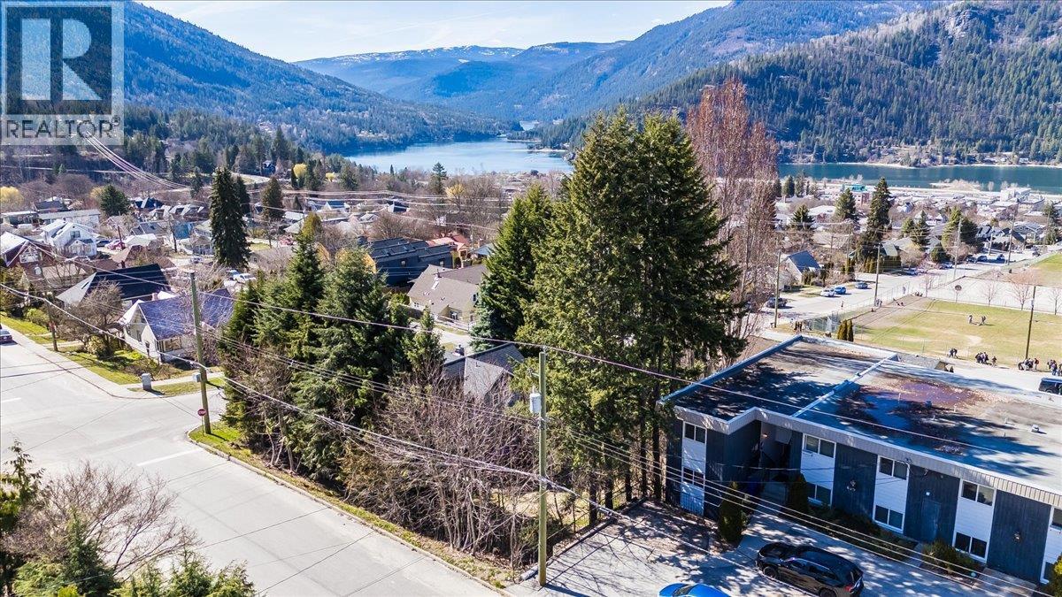 605 & 607 Gore Street, Nelson, British Columbia  V1L 1Y2 - Photo 7 - 10383325