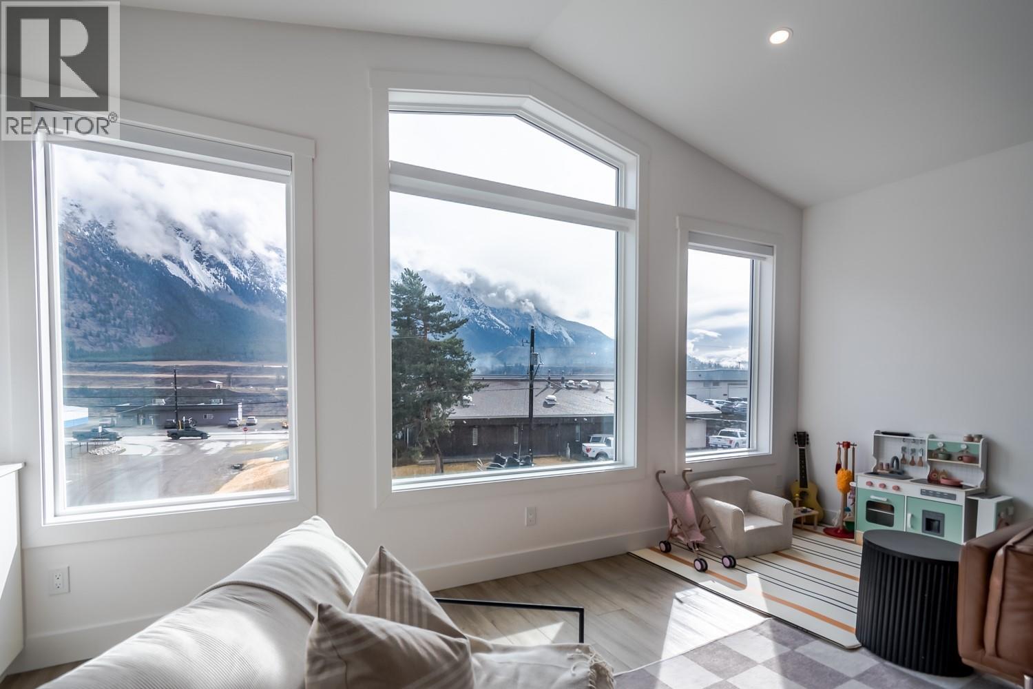 293 Park Drive, Lillooet, British Columbia  V0K 1V0 - Photo 32 - 10383586