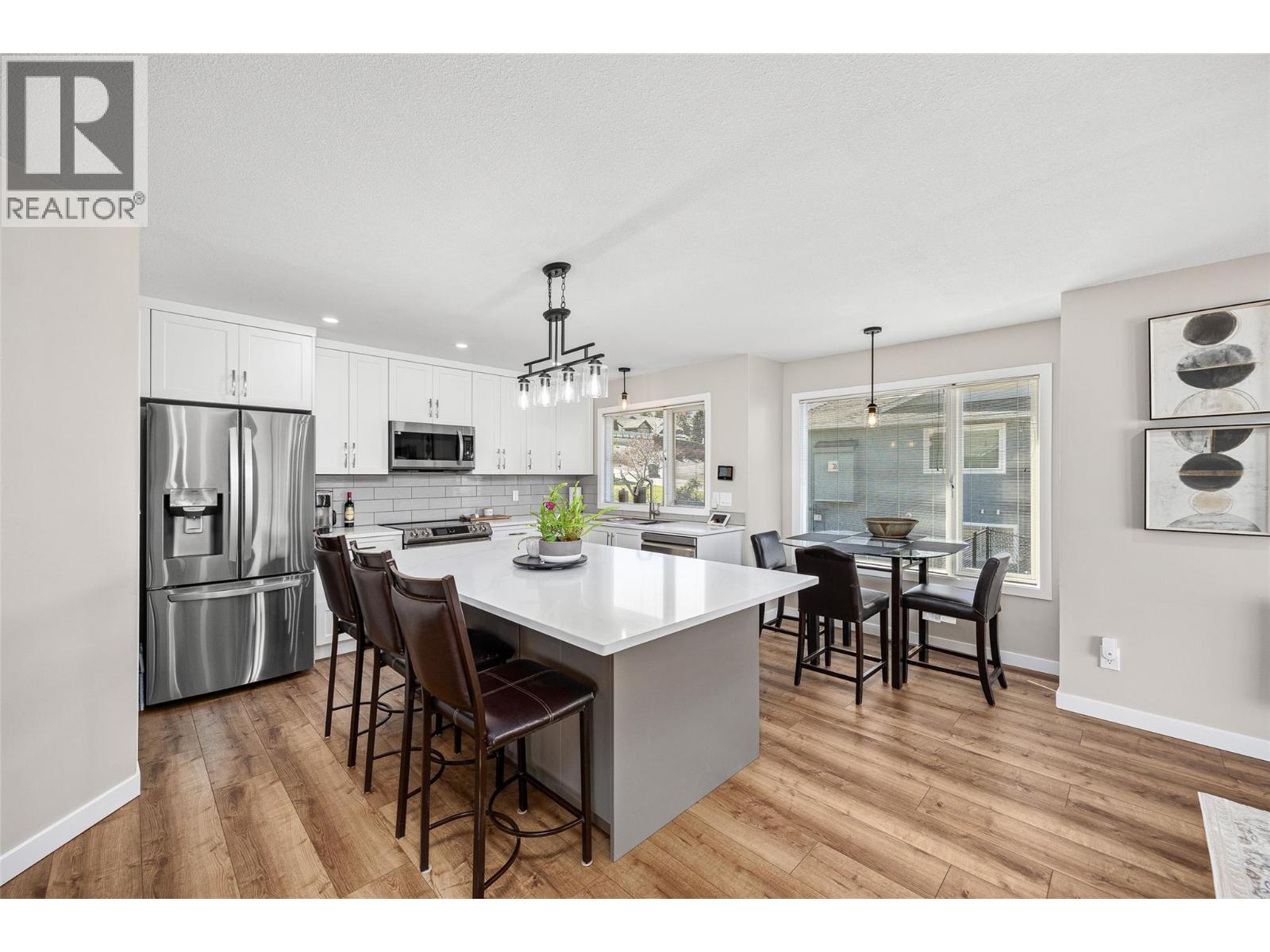 445 Curlew Drive, Kelowna, British Columbia  V1W 4L2 - Photo 5 - 10383239