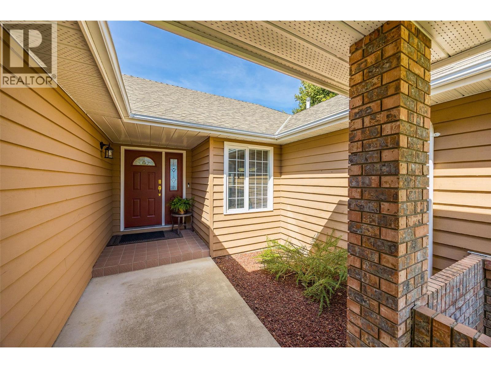 445 Curlew Drive, Kelowna, British Columbia  V1W 4L2 - Photo 8 - 10383239