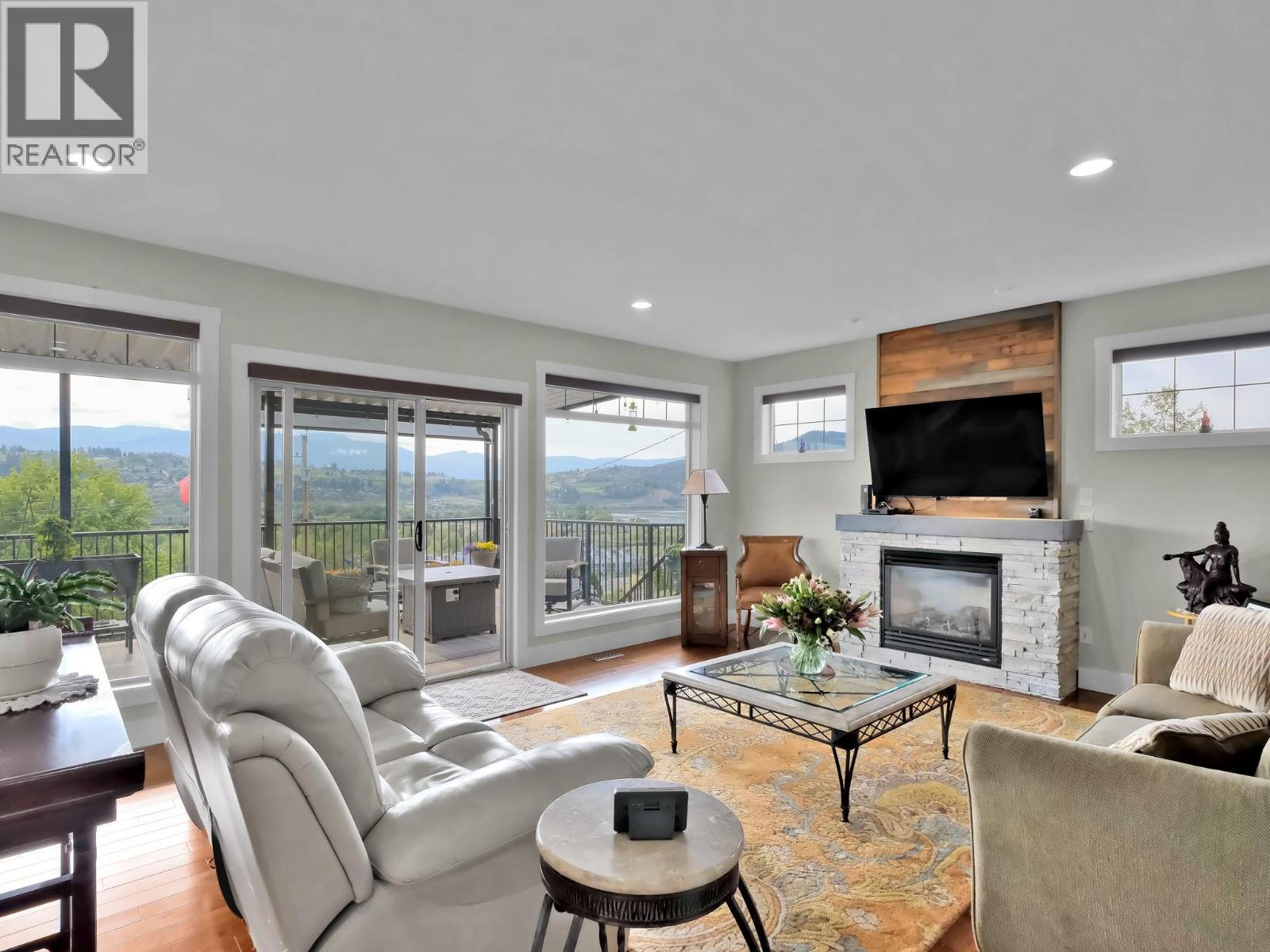 11339 Dakota Road, Lake Country, British Columbia  V4V 1X1 - Photo 6 - 10383605