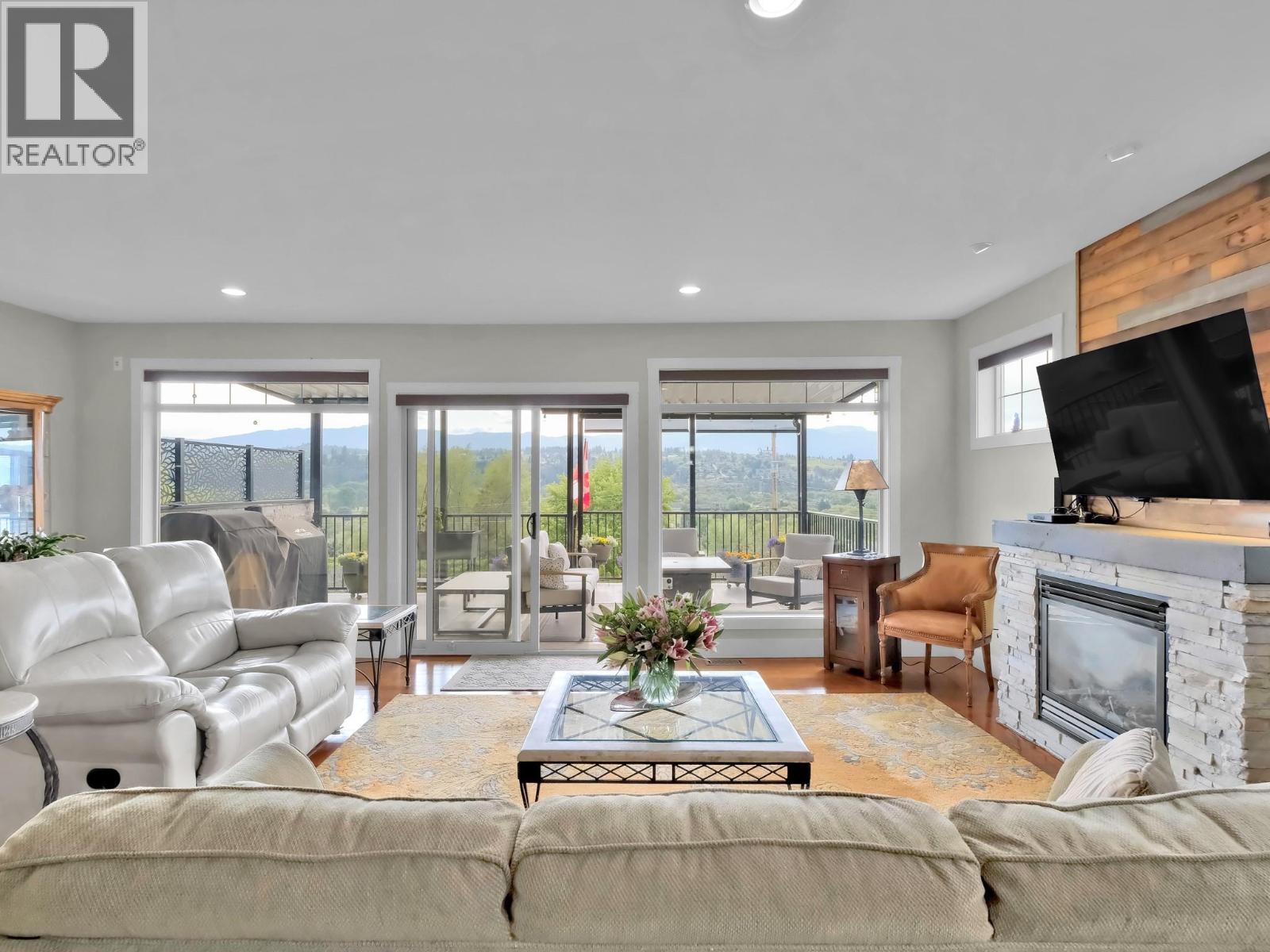 11339 Dakota Road, Lake Country, British Columbia  V4V 1X1 - Photo 7 - 10383605