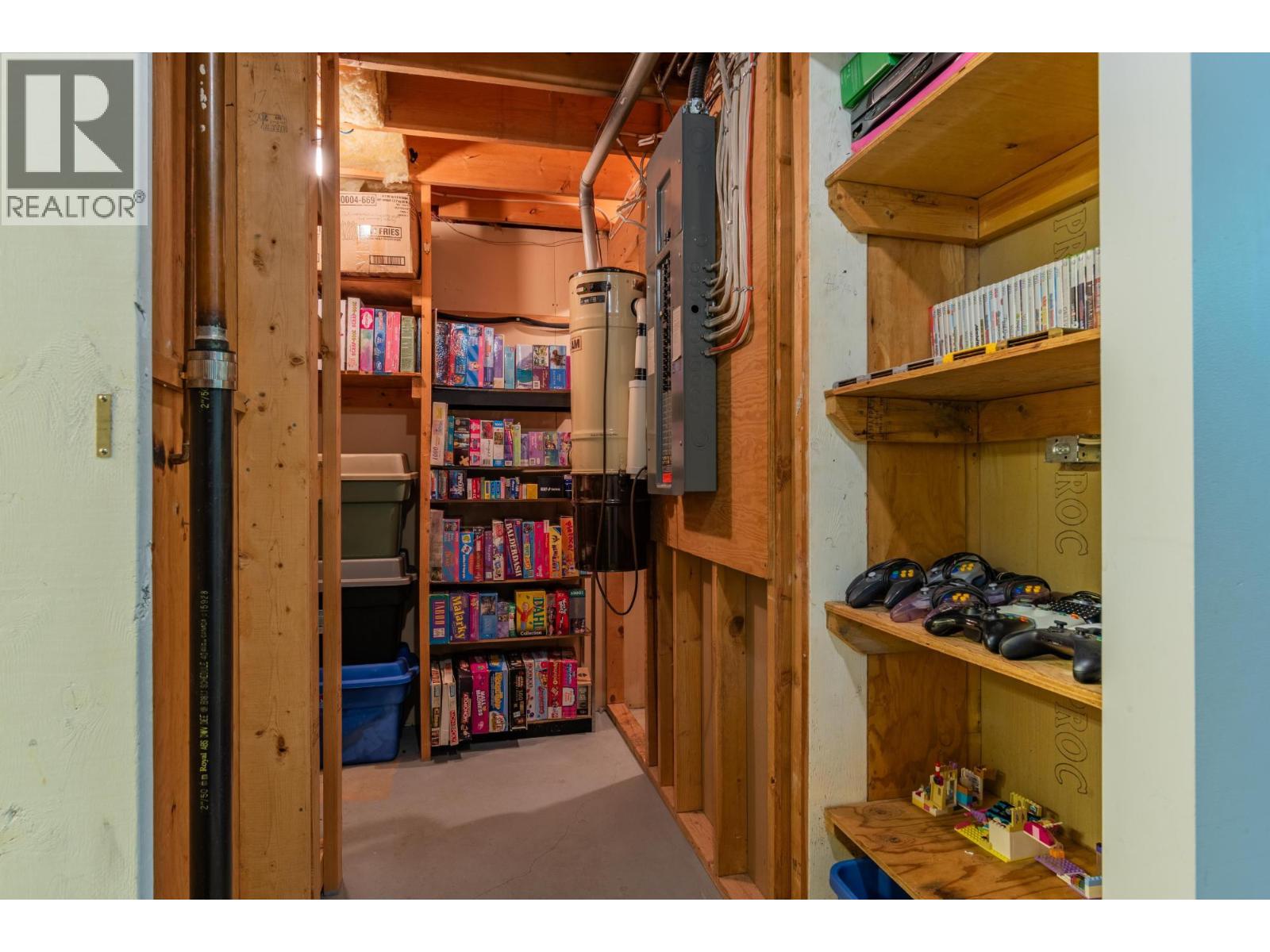 110 Cedar Avenue, Fruitvale, British Columbia  V0G 1L0 - Photo 34 - 10383288