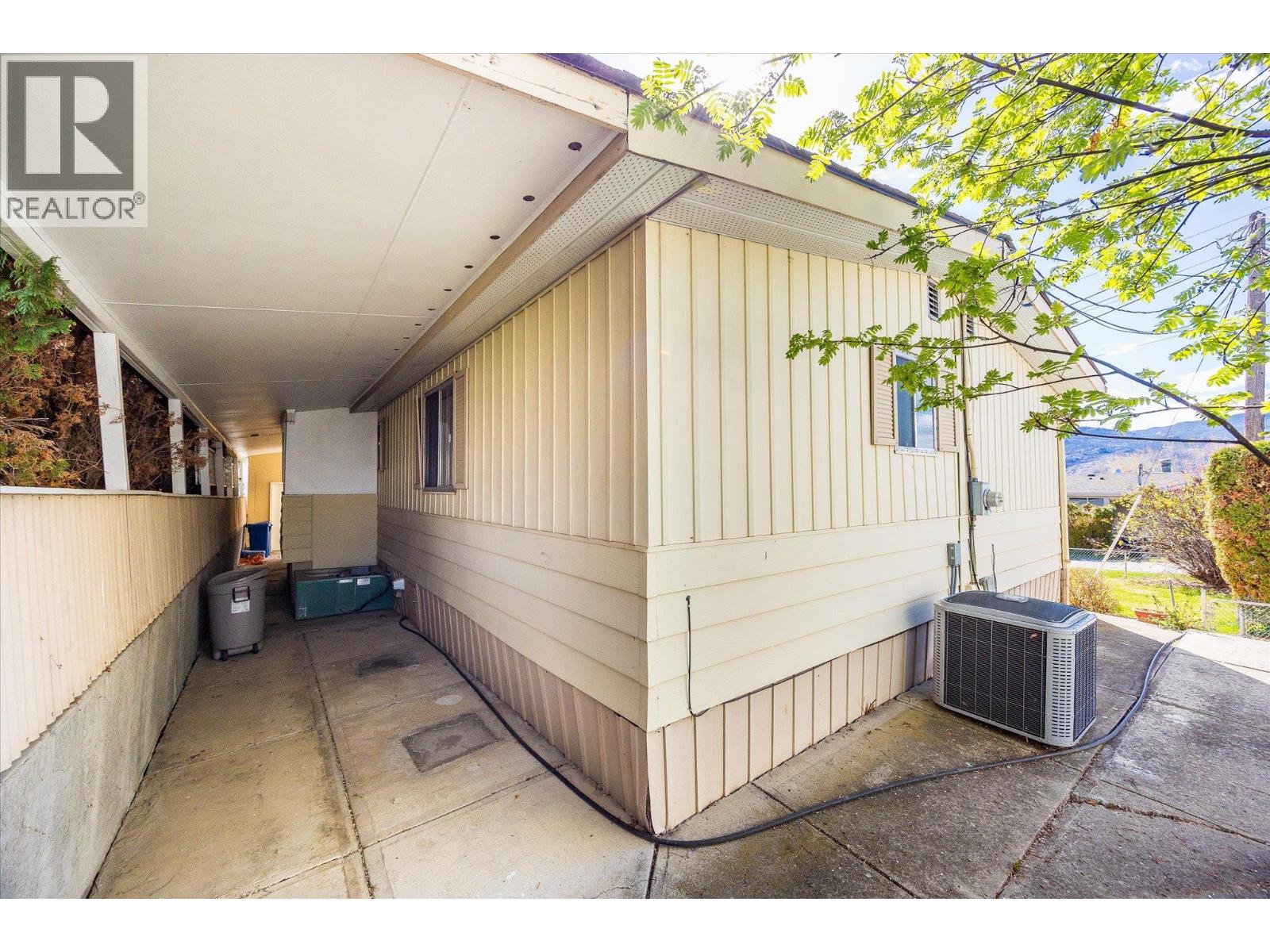 2098 Boucherie Road Unit# 12, West Kelowna, British Columbia  V4T 2A5 - Photo 32 - 10372091