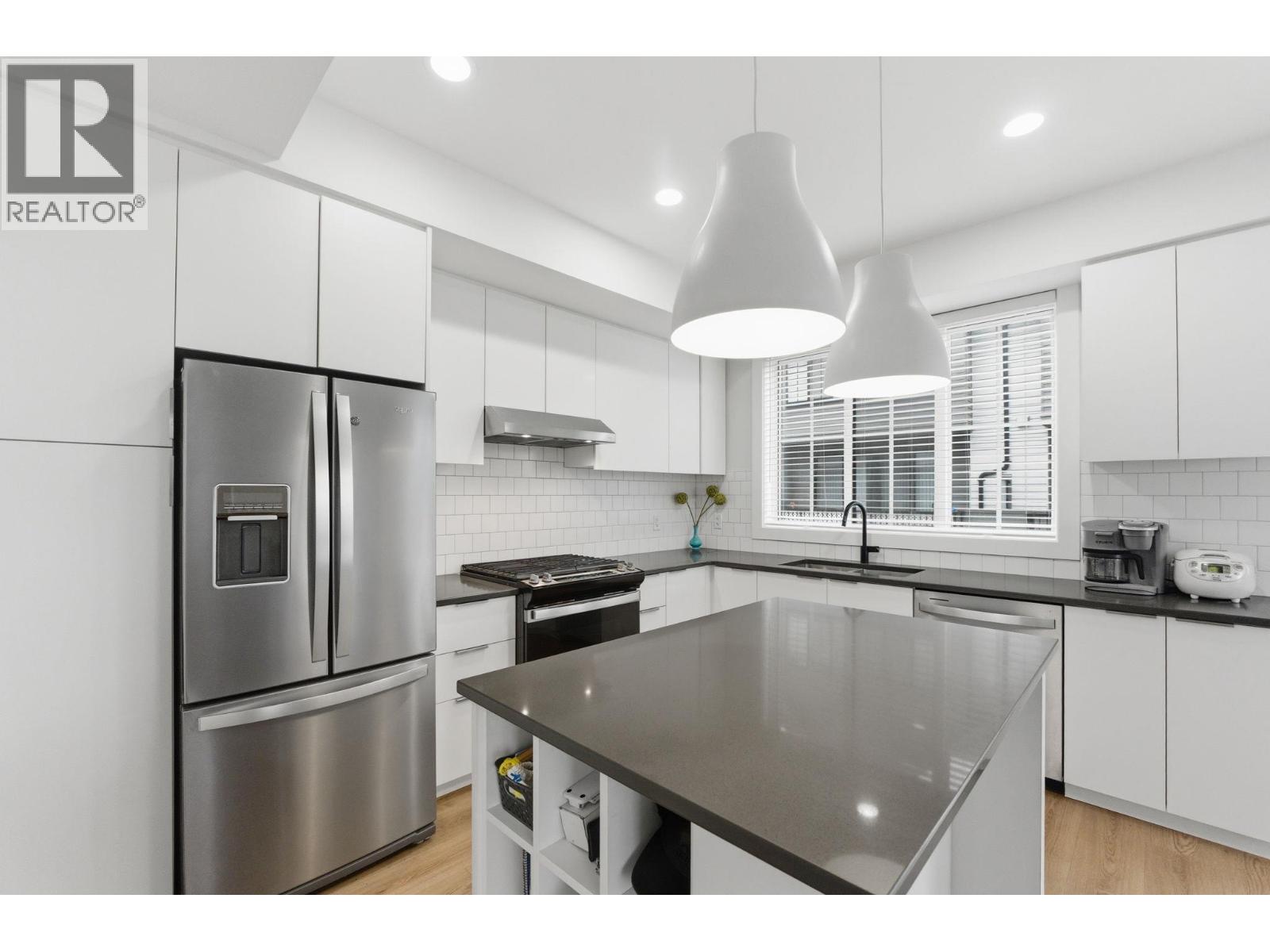 307 Glen Park Drive Unit# 19, Kelowna, British Columbia  V1V 0H1 - Photo 4 - 10383639