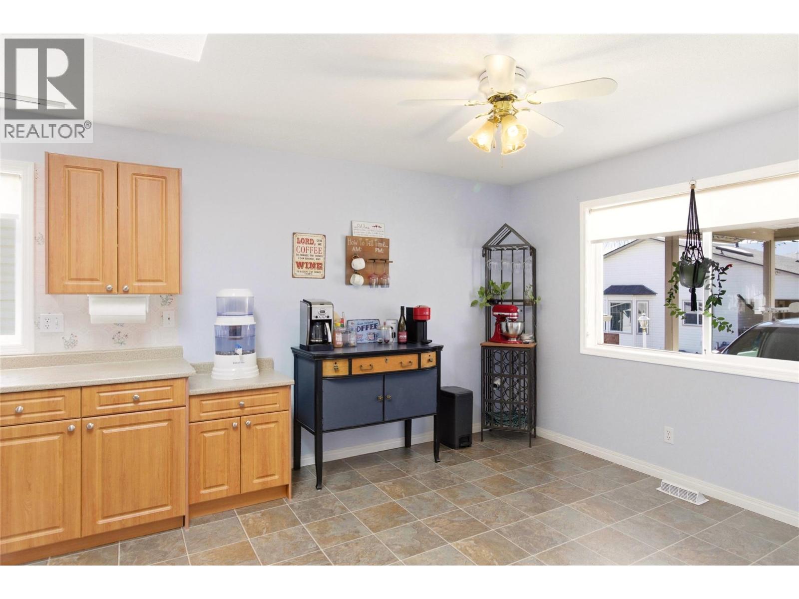 4210 Alexis Park Drive Unit# 10, Vernon, British Columbia  V1T 6H3 - Photo 6 - 10383131