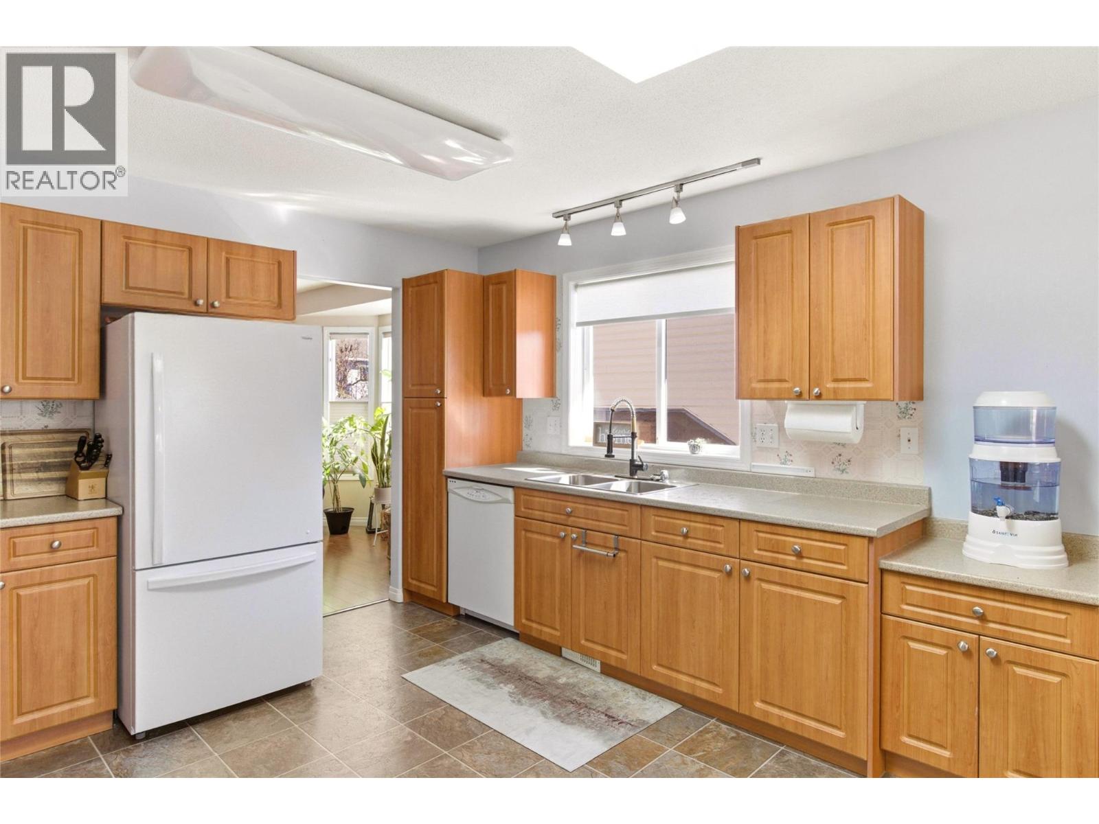 4210 Alexis Park Drive Unit# 10, Vernon, British Columbia  V1T 6H3 - Photo 7 - 10383131