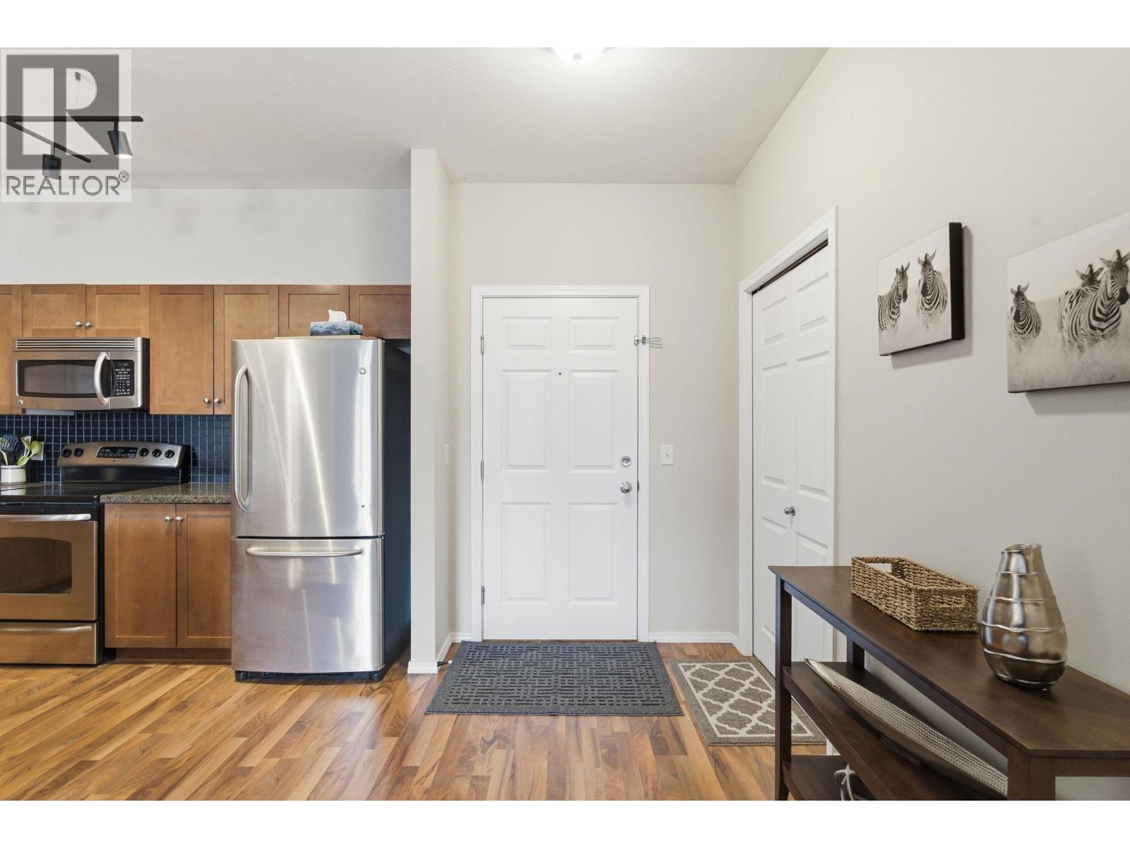 1873 Country Club Drive Unit# 2518, Kelowna, British Columbia  V1V 2W6 - Photo 4 - 10383001