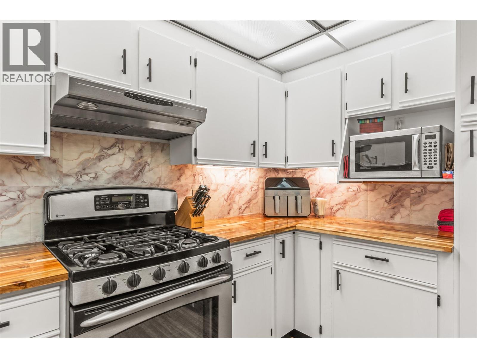 3419 Larch Drive, Armstrong, British Columbia  V4Y 0S8 - Photo 19 - 10382357