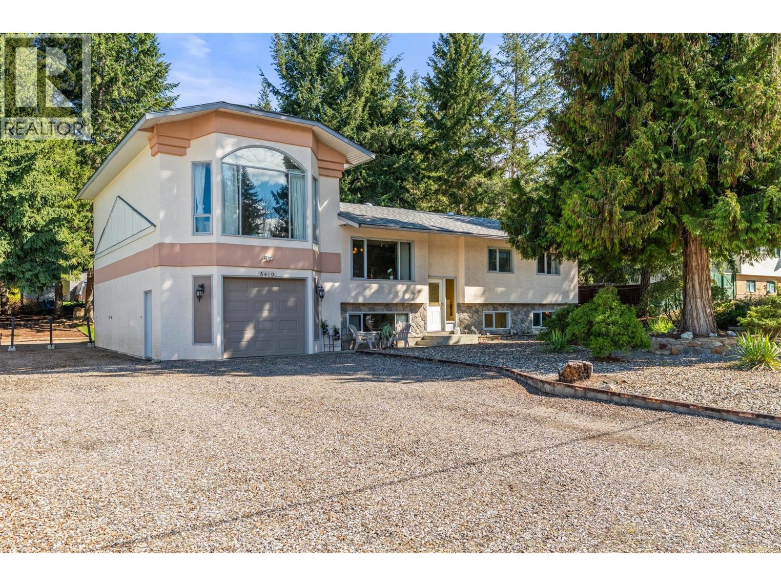 3419 Larch Drive, Armstrong, British Columbia  V4Y 0S8 - Photo 2 - 10382357