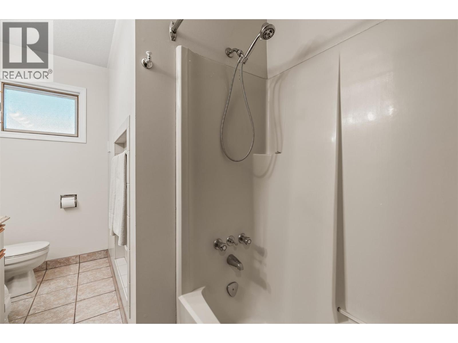 3419 Larch Drive, Armstrong, British Columbia  V4Y 0S8 - Photo 35 - 10382357