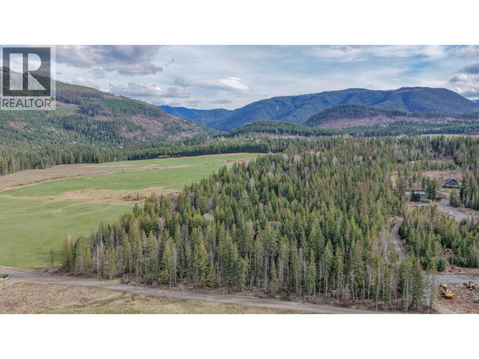 110 Campbell Road, Cherryville, British Columbia  V0E 2G3 - Photo 4 - 10383054