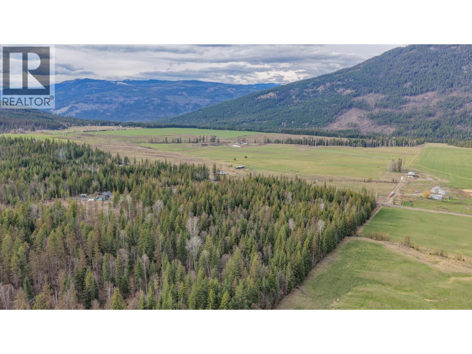 110 Campbell Road, Cherryville, British Columbia  V0E 2G3 - Photo 8 - 10383054