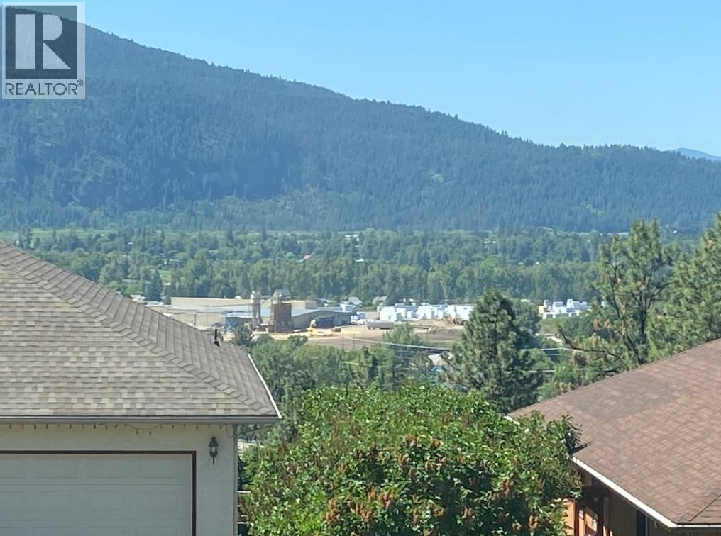 7437 Valley Heights Drive, Grand Forks, British Columbia  V0H 1H0 - Photo 12 - 10383577