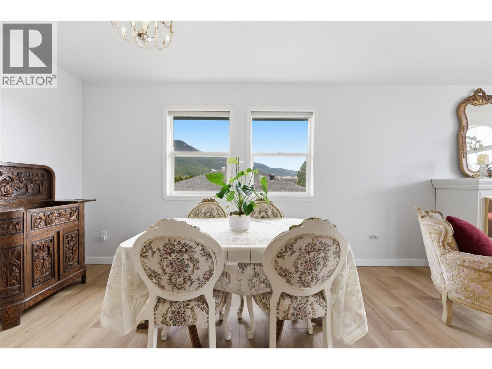 2160 Okanagan Street, Armstrong, British Columbia  V4Y 0C4 - Photo 10 - 10383437