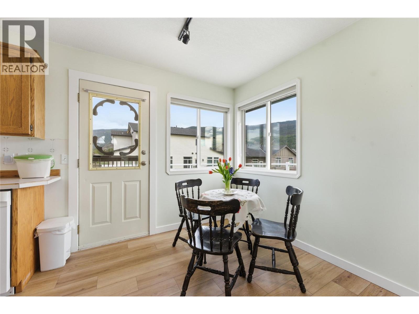 2160 Okanagan Street, Armstrong, British Columbia  V4Y 0C4 - Photo 12 - 10383437