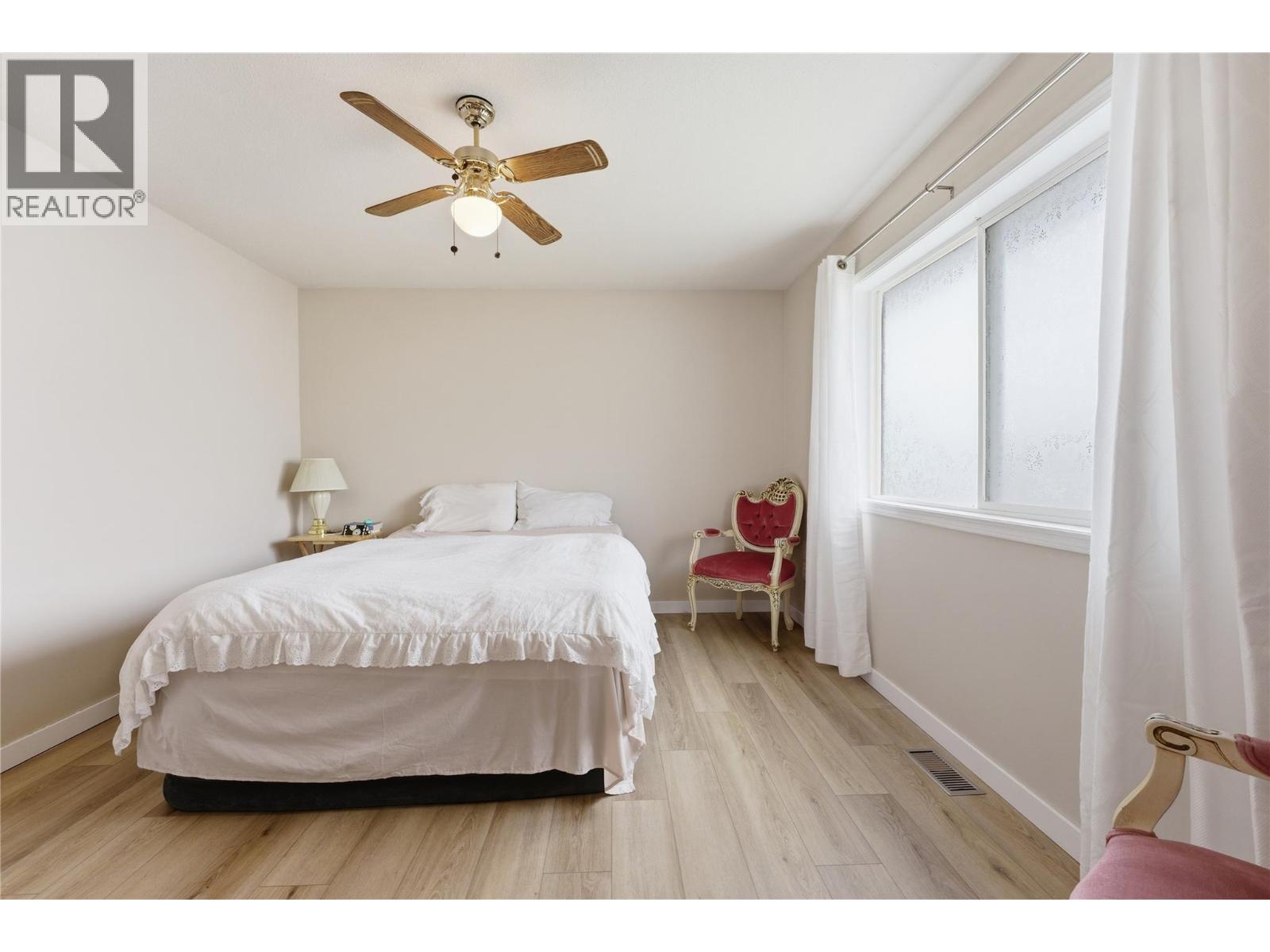 2160 Okanagan Street, Armstrong, British Columbia  V4Y 0C4 - Photo 18 - 10383437