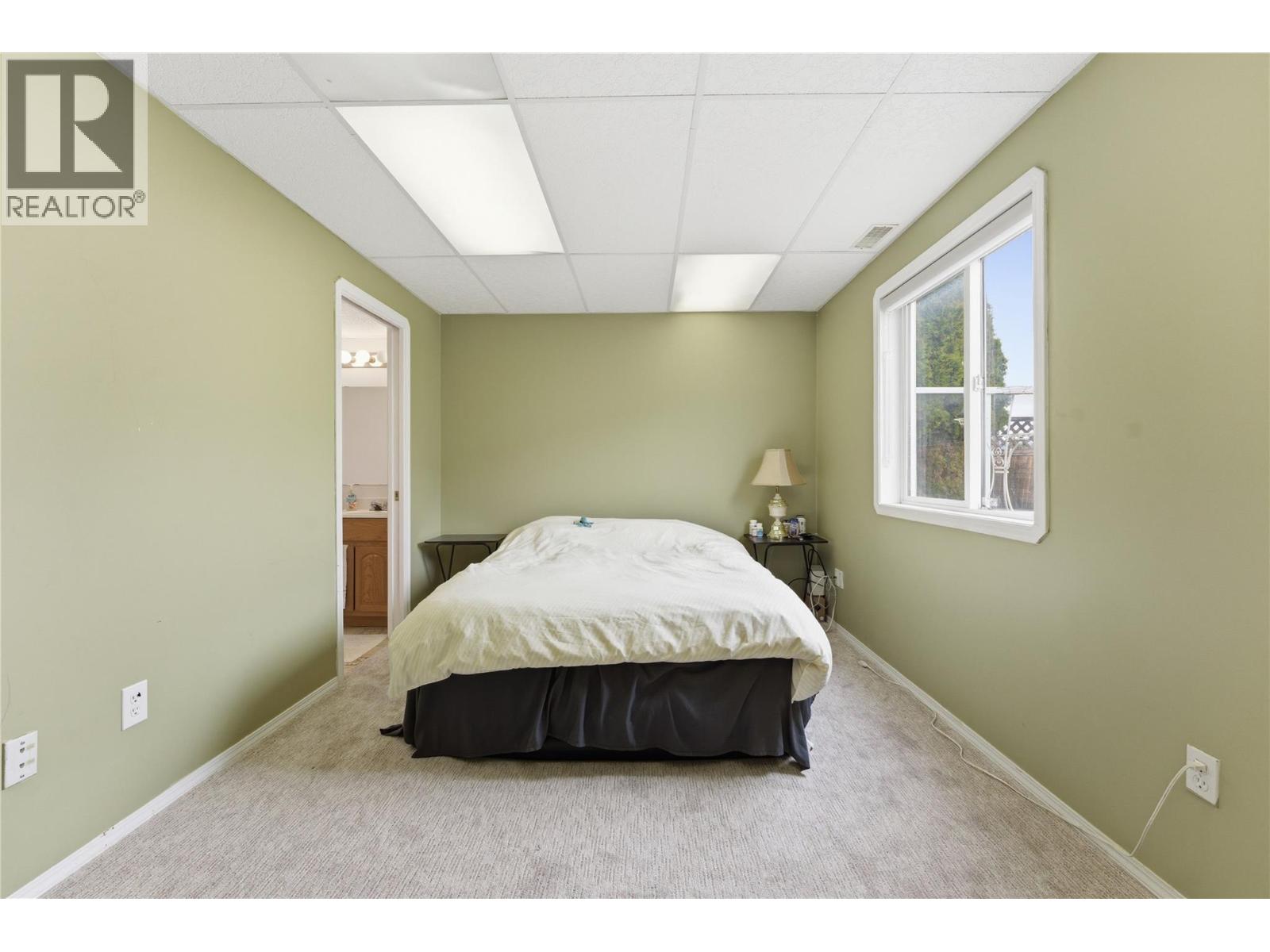 2160 Okanagan Street, Armstrong, British Columbia  V4Y 0C4 - Photo 34 - 10383437