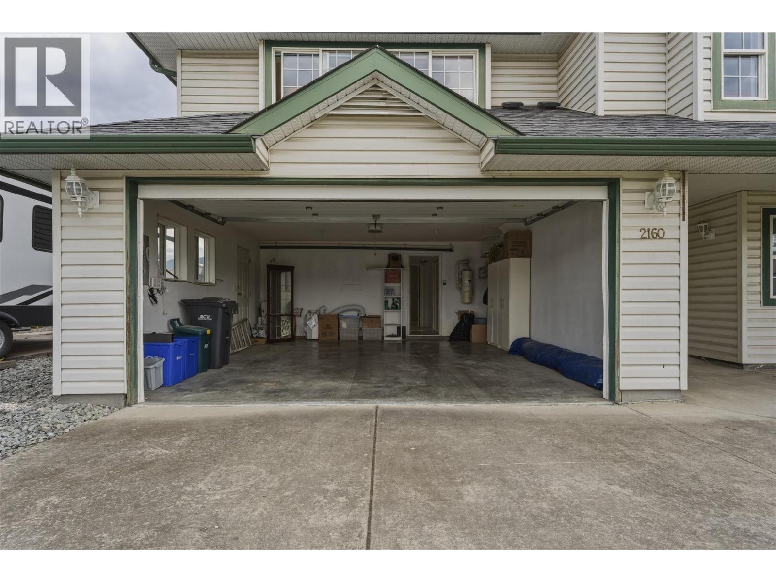 2160 Okanagan Street, Armstrong, British Columbia  V4Y 0C4 - Photo 38 - 10383437