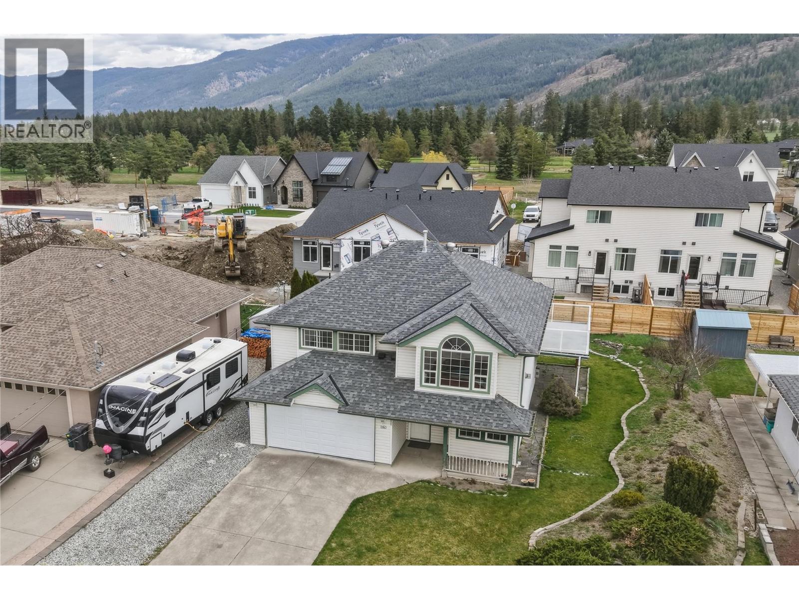 2160 Okanagan Street, Armstrong, British Columbia  V4Y 0C4 - Photo 41 - 10383437