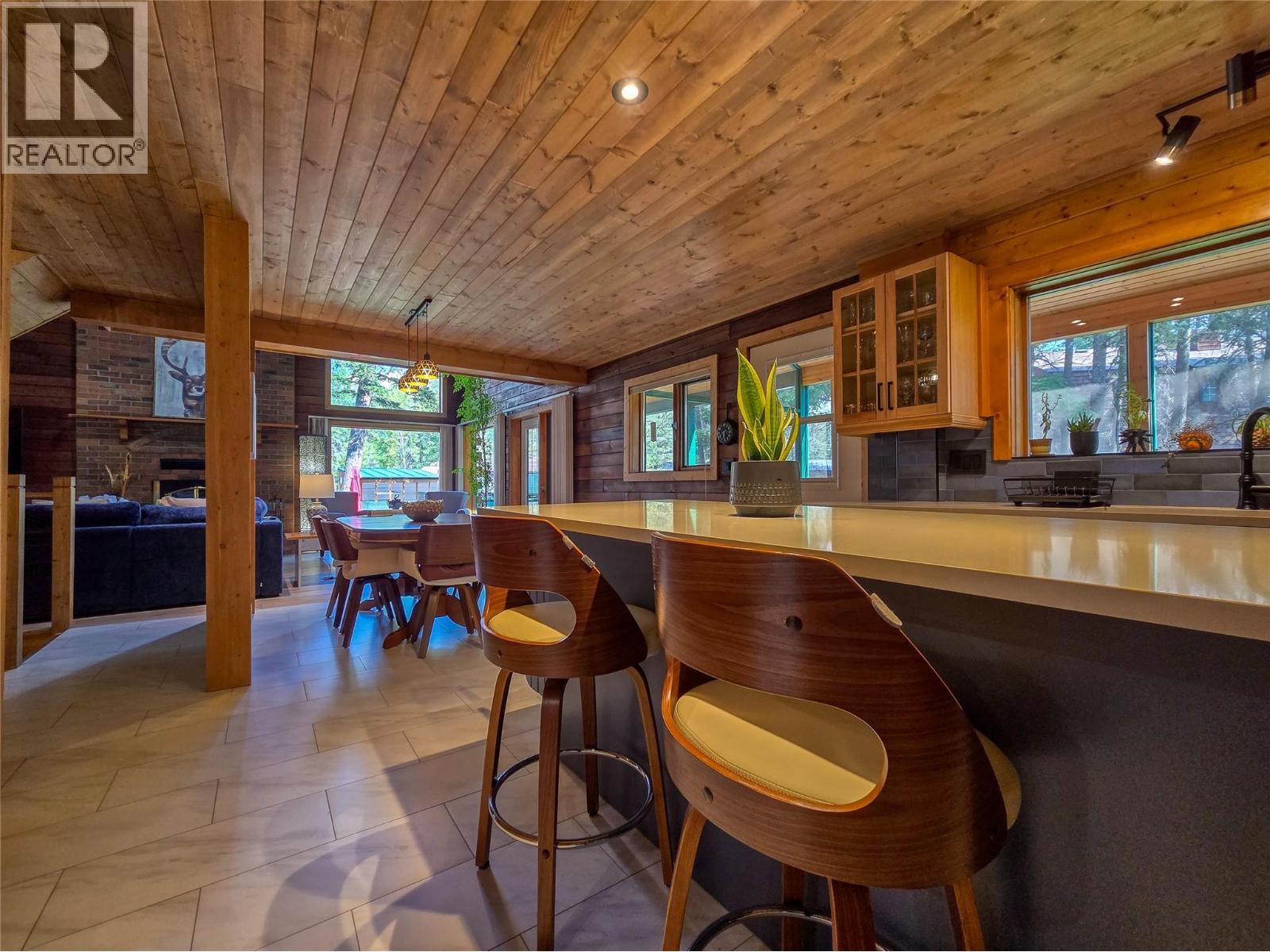 5352 Dutch Creek Road, Fairmont Hot Springs, British Columbia  V0B 1L2 - Photo 5 - 10383277