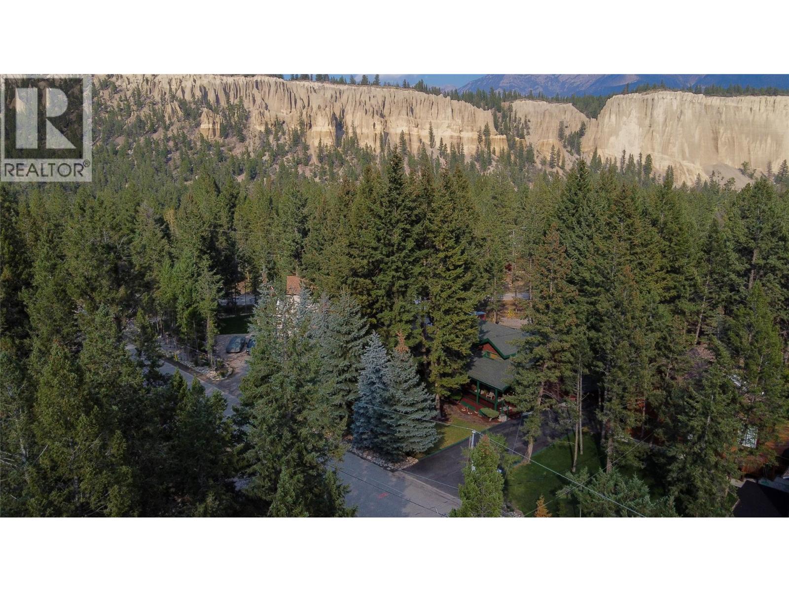 5352 Dutch Creek Road, Fairmont Hot Springs, British Columbia  V0B 1L2 - Photo 8 - 10383277