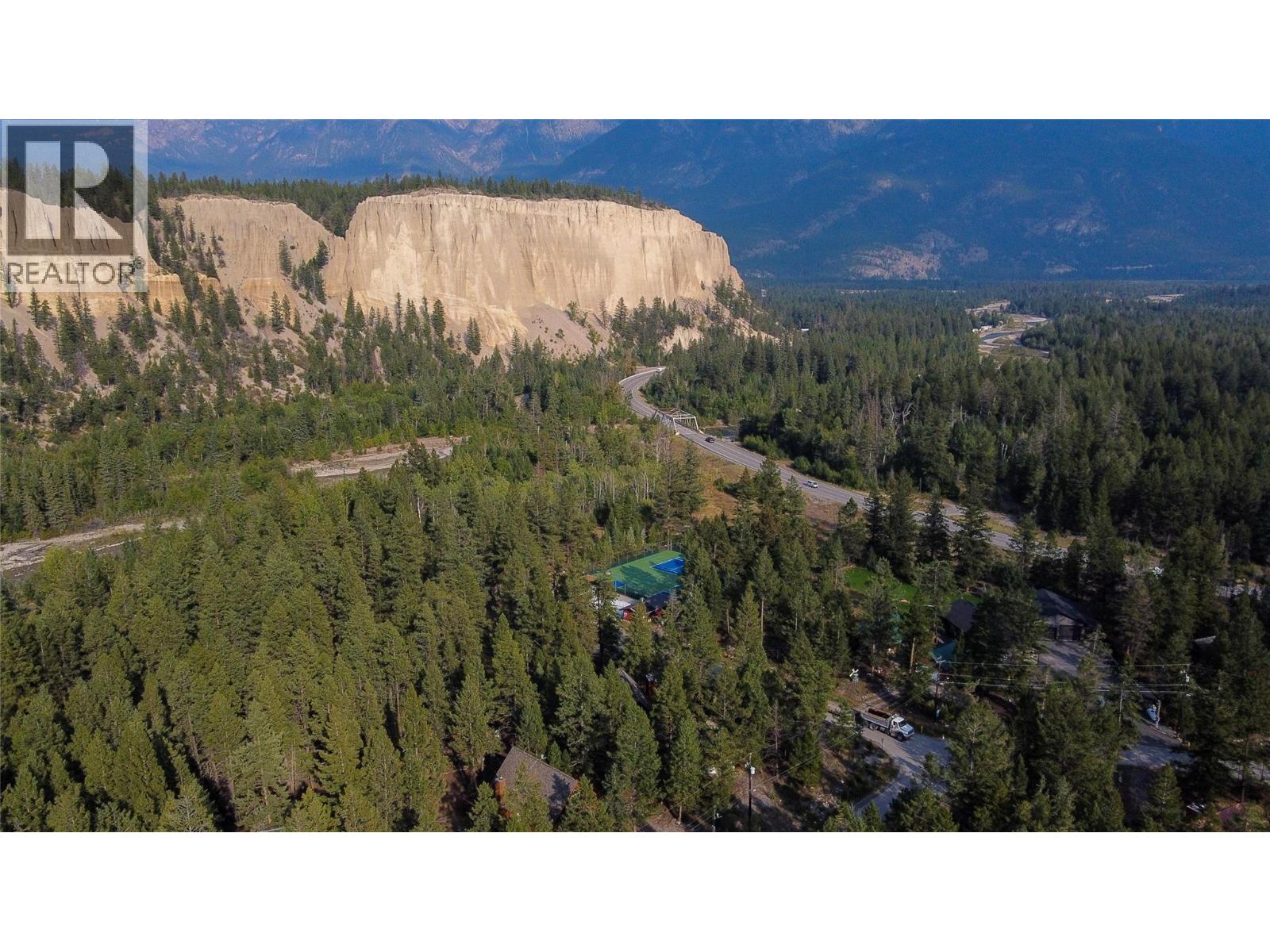 5352 Dutch Creek Road, Fairmont Hot Springs, British Columbia  V0B 1L2 - Photo 9 - 10383277