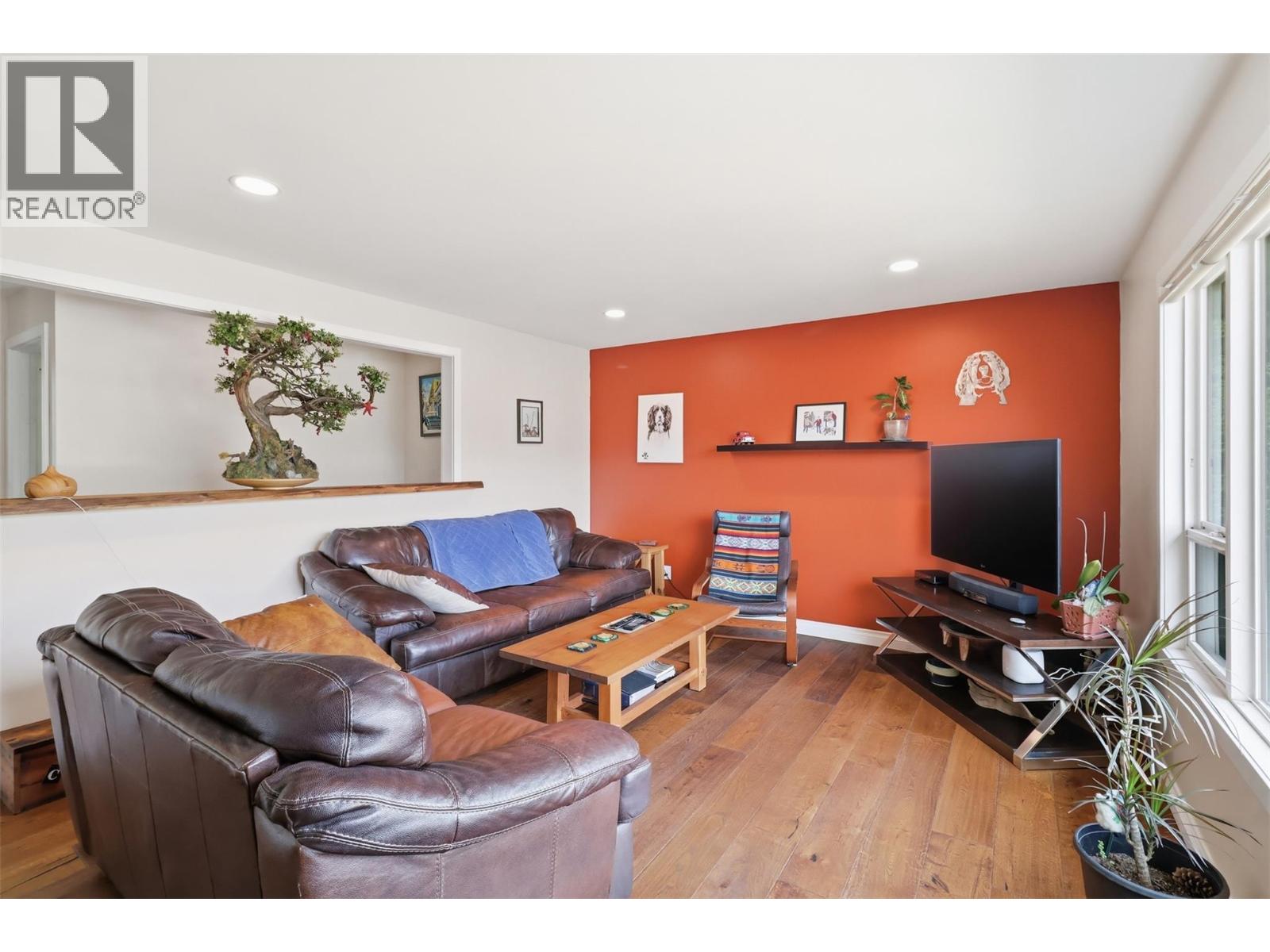 1893 Westsyde Road, Kamloops, British Columbia  V2B 7B9 - Photo 11 - 10383543