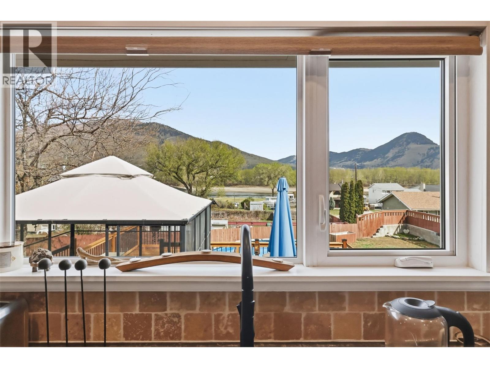 1893 Westsyde Road, Kamloops, British Columbia  V2B 7B9 - Photo 14 - 10383543