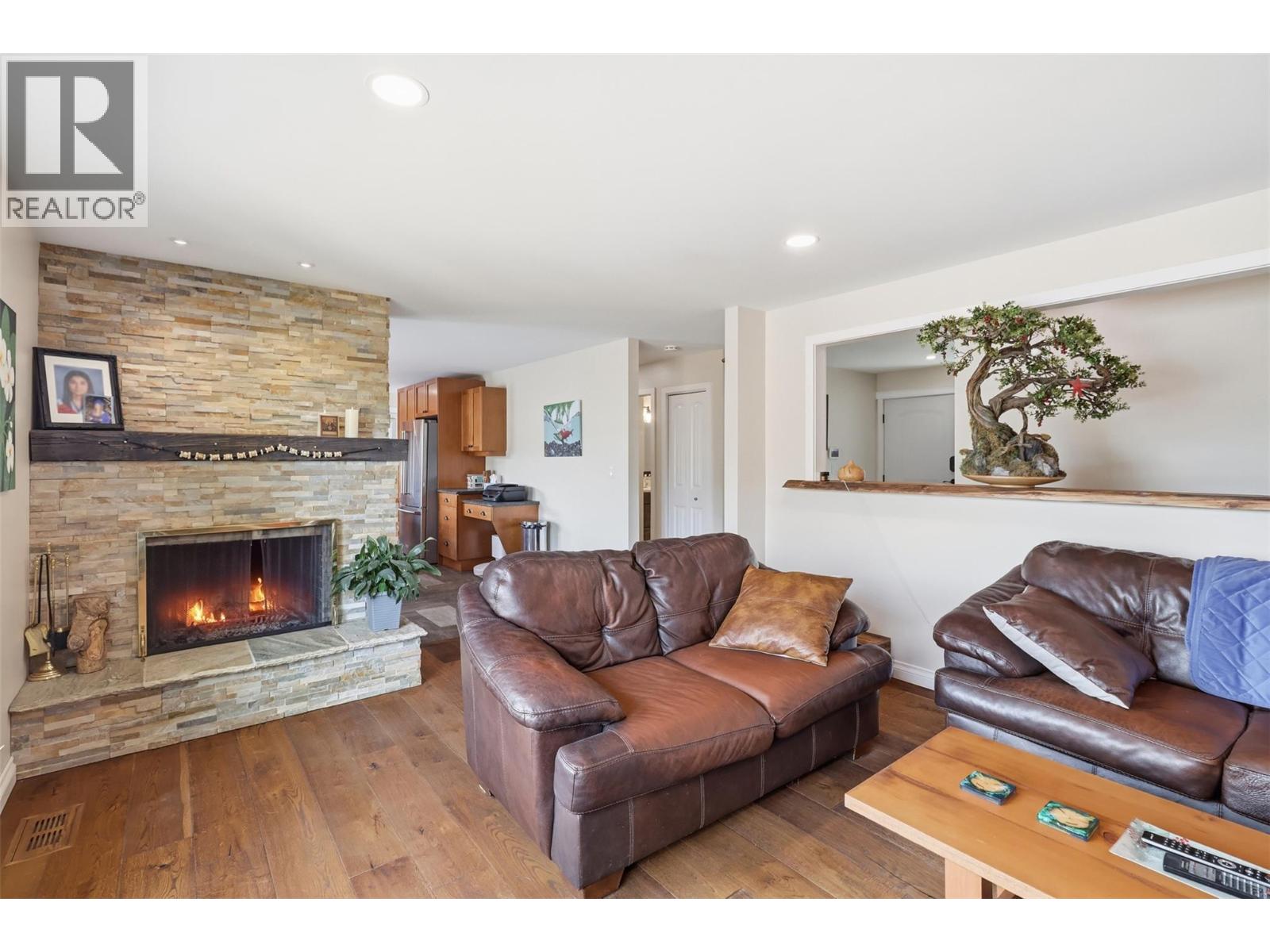 1893 Westsyde Road, Kamloops, British Columbia  V2B 7B9 - Photo 8 - 10383543