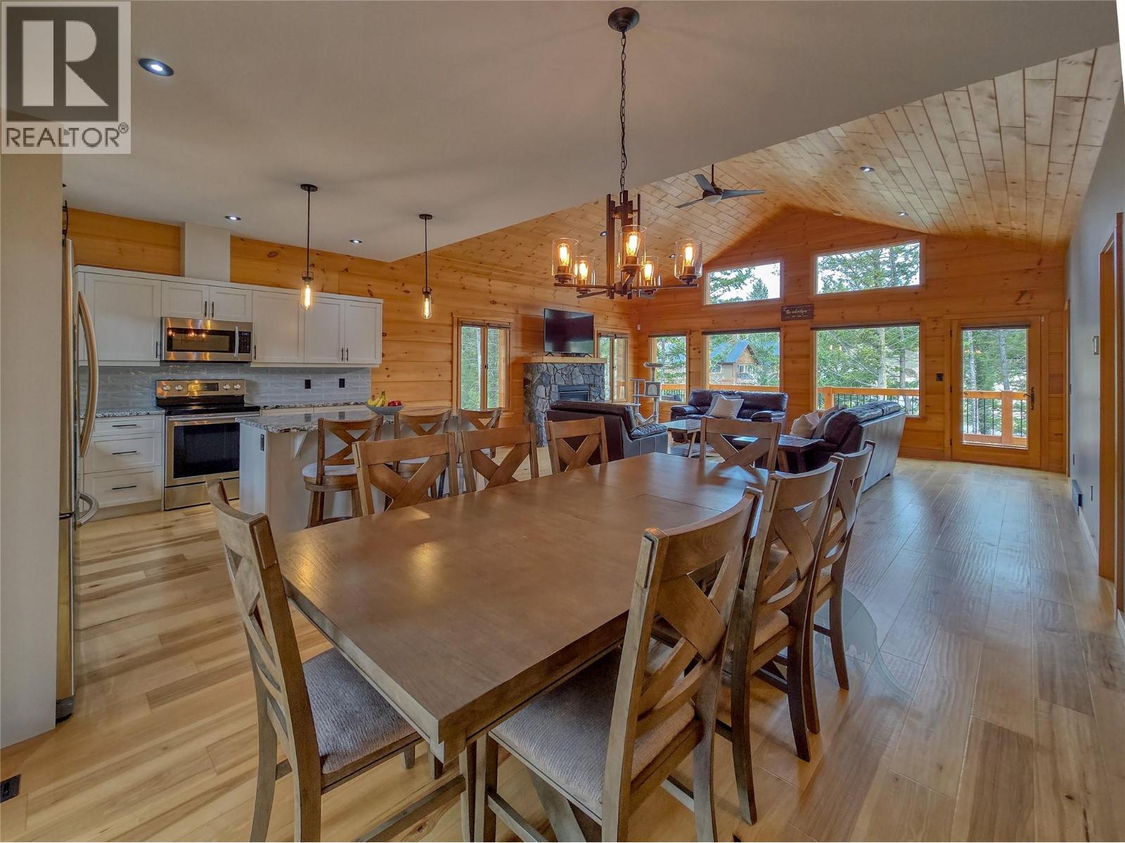 983 Swansea View Road, Invermere, British Columbia  V0A 1K3 - Photo 40 - 10383264